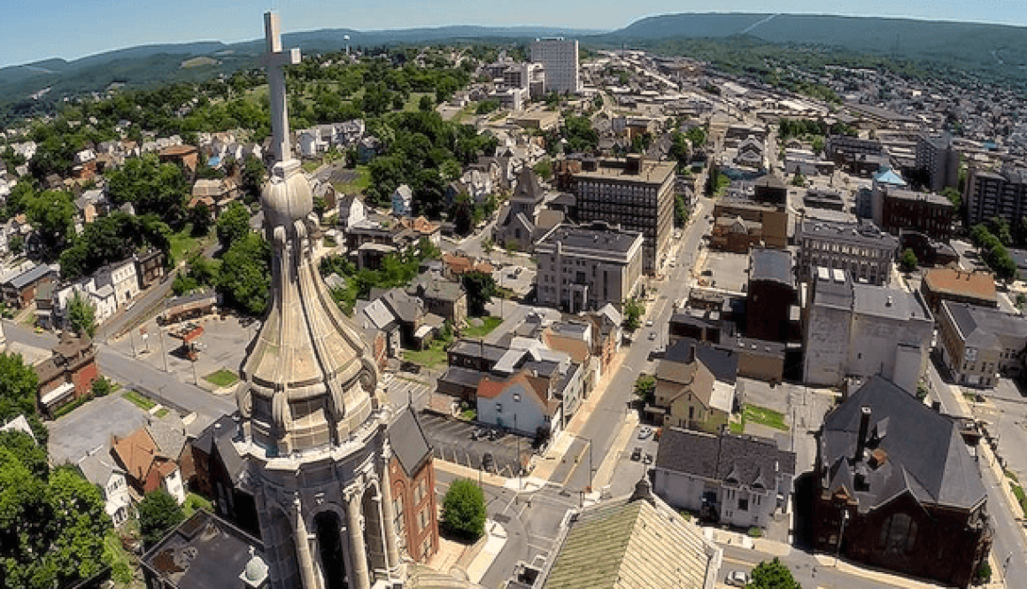 Altoona PA Main St - 3rd Line Hockey