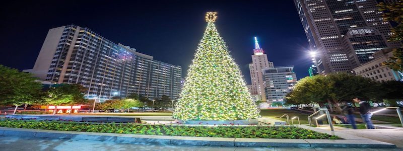 Lights-Giant-Tree-at-Main-Street-Garden.-Photo-by-Thomas-Garza-Photography.-1200x800