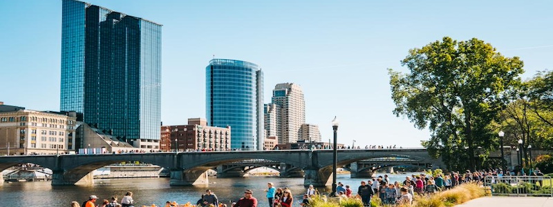 Downtown-Grand-Rapids_Summer