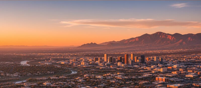 Albuquerque, NM arial skyline image
